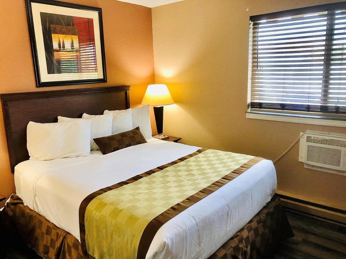 Ramada By Wyndham Spokane Valley Eksteriør billede