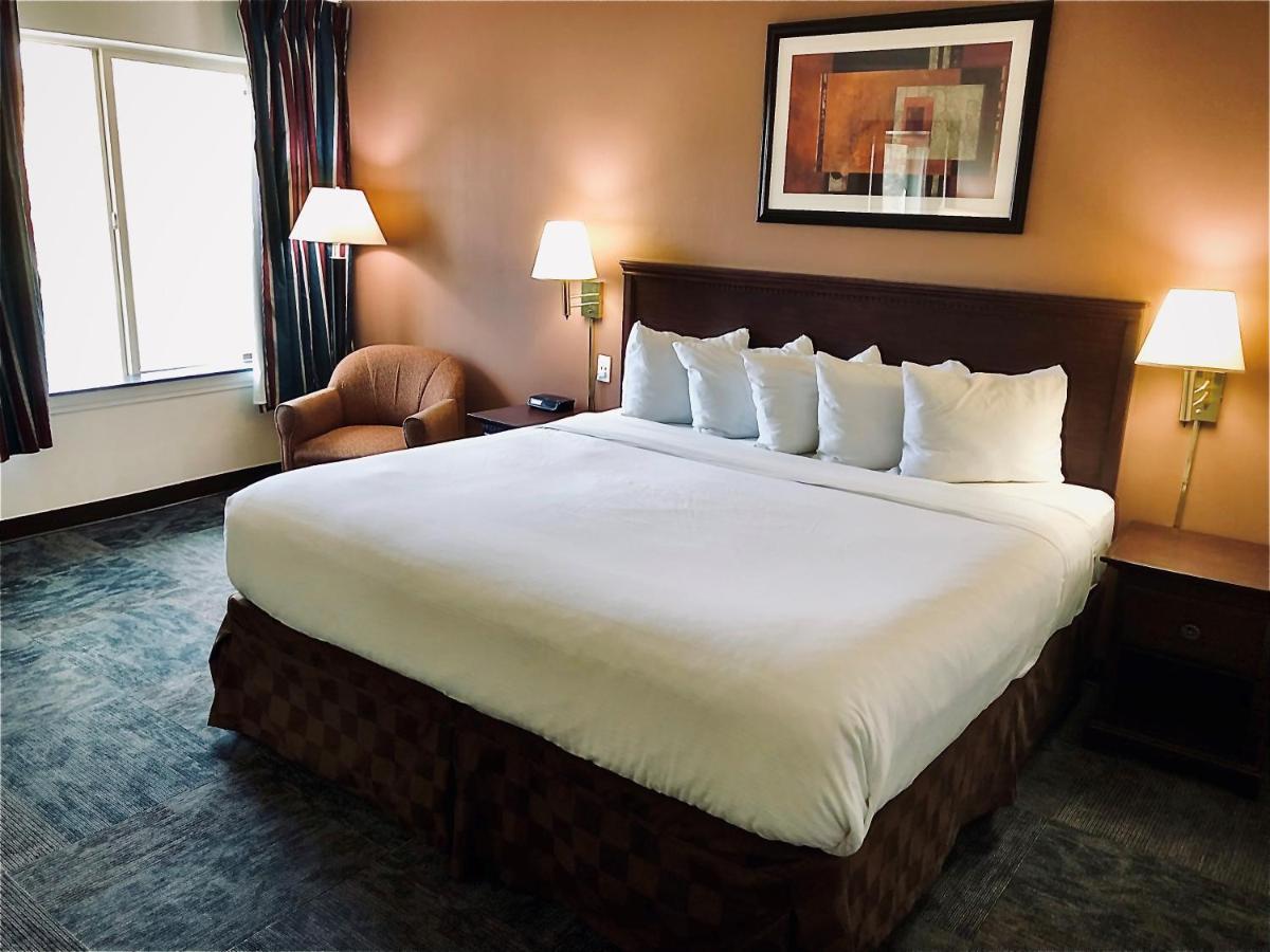 Ramada By Wyndham Spokane Valley Eksteriør billede