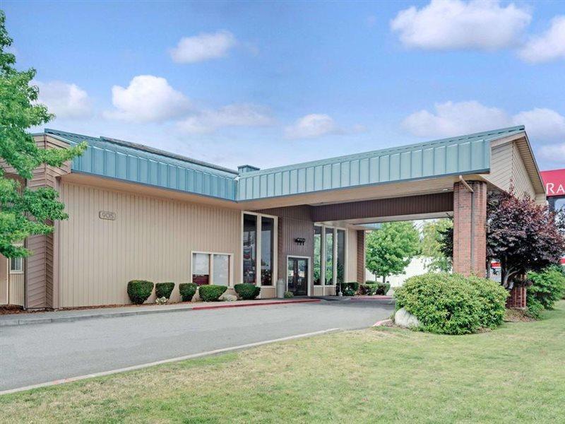 Ramada By Wyndham Spokane Valley Eksteriør billede
